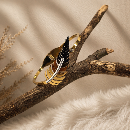 Roman Pearl Eclipse Cuff