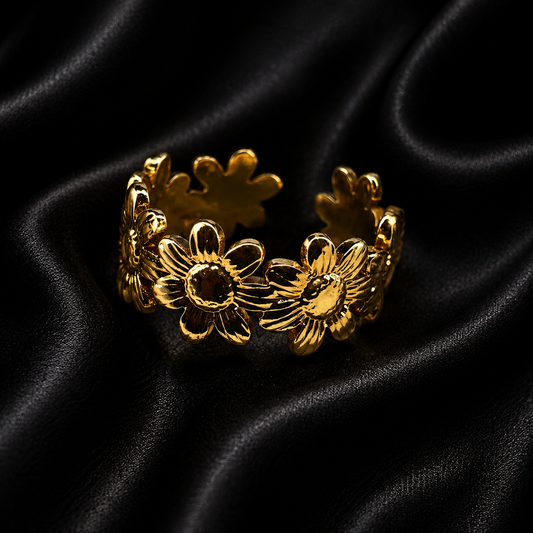 Golden Daisy Ring