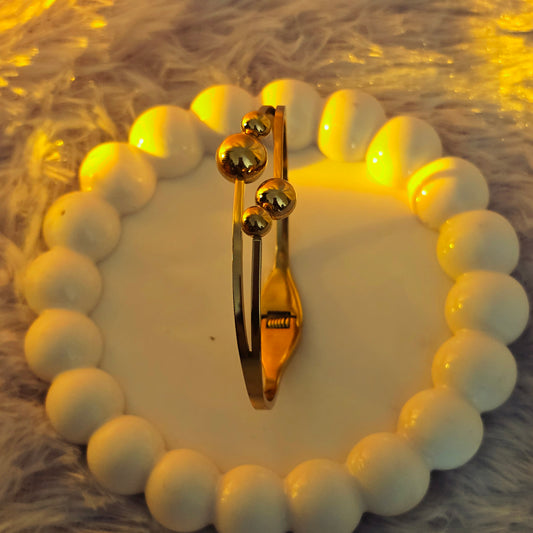 Diamond Clover Grace