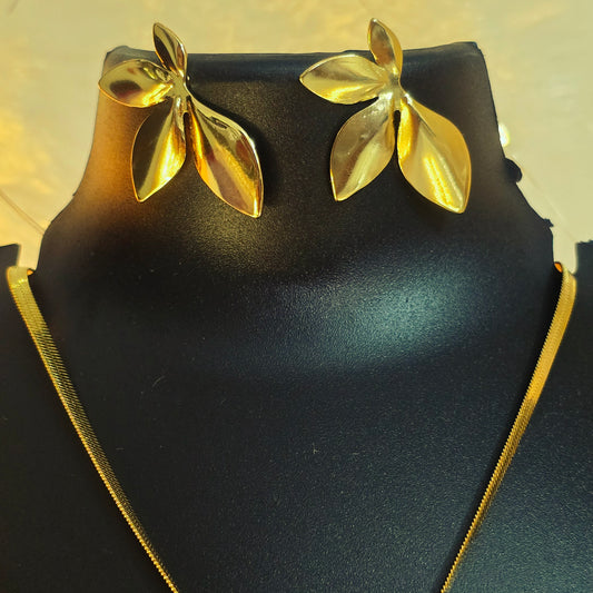 Golden Petal Set