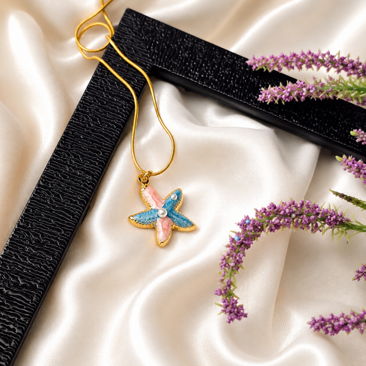 Ocean Kiss Starfish Necklace