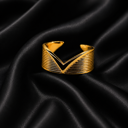 Empress V Ring
