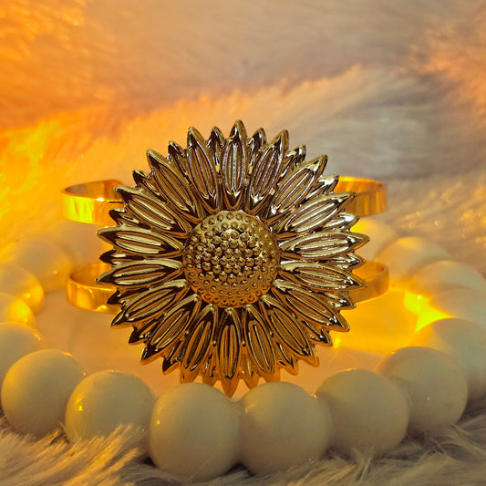 Surajmukhi Cuff